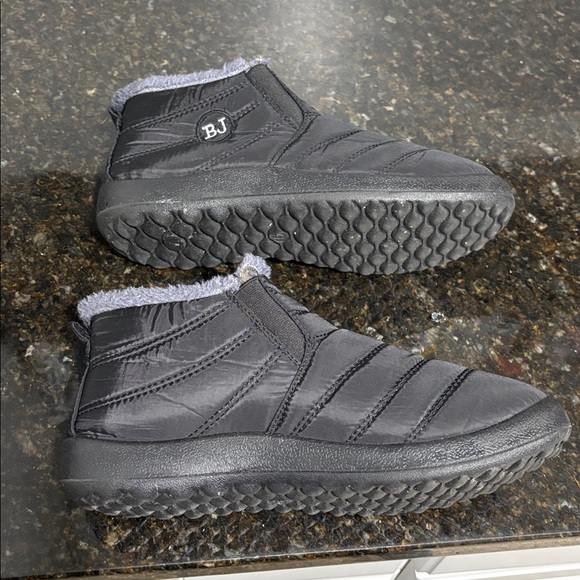 BJ Womens Fashionbanana Black Quilted Ankle Bootie 41/ 10.5 Waterproof Slip-On - Picture 10 of 12